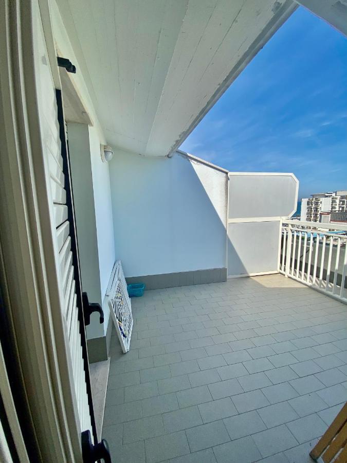Apartamento Vista Mare Con E Piscina Alba Adriatica