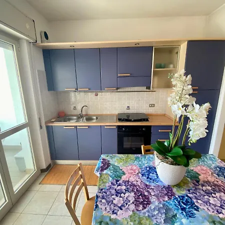 Appartamento Vista Mare Con Spiaggia E Piscina Alba Adriatica Exterior foto