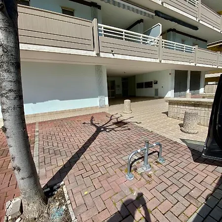 Appartamento Vista Mare Con Spiaggia E Piscina Alba Adriatica Exterior foto