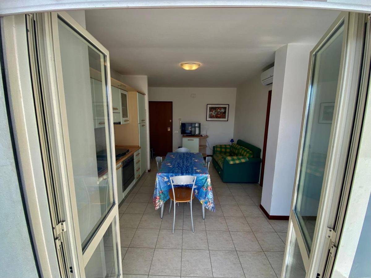 Vista Mare Con E Piscina Apartment *